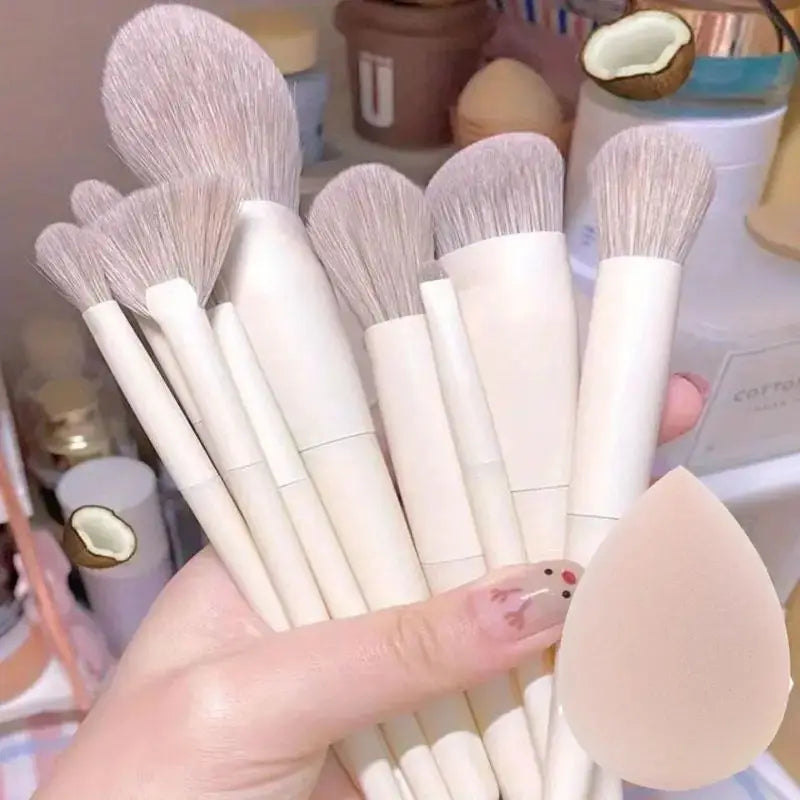 Soft Kabuki Makeup Brush Set