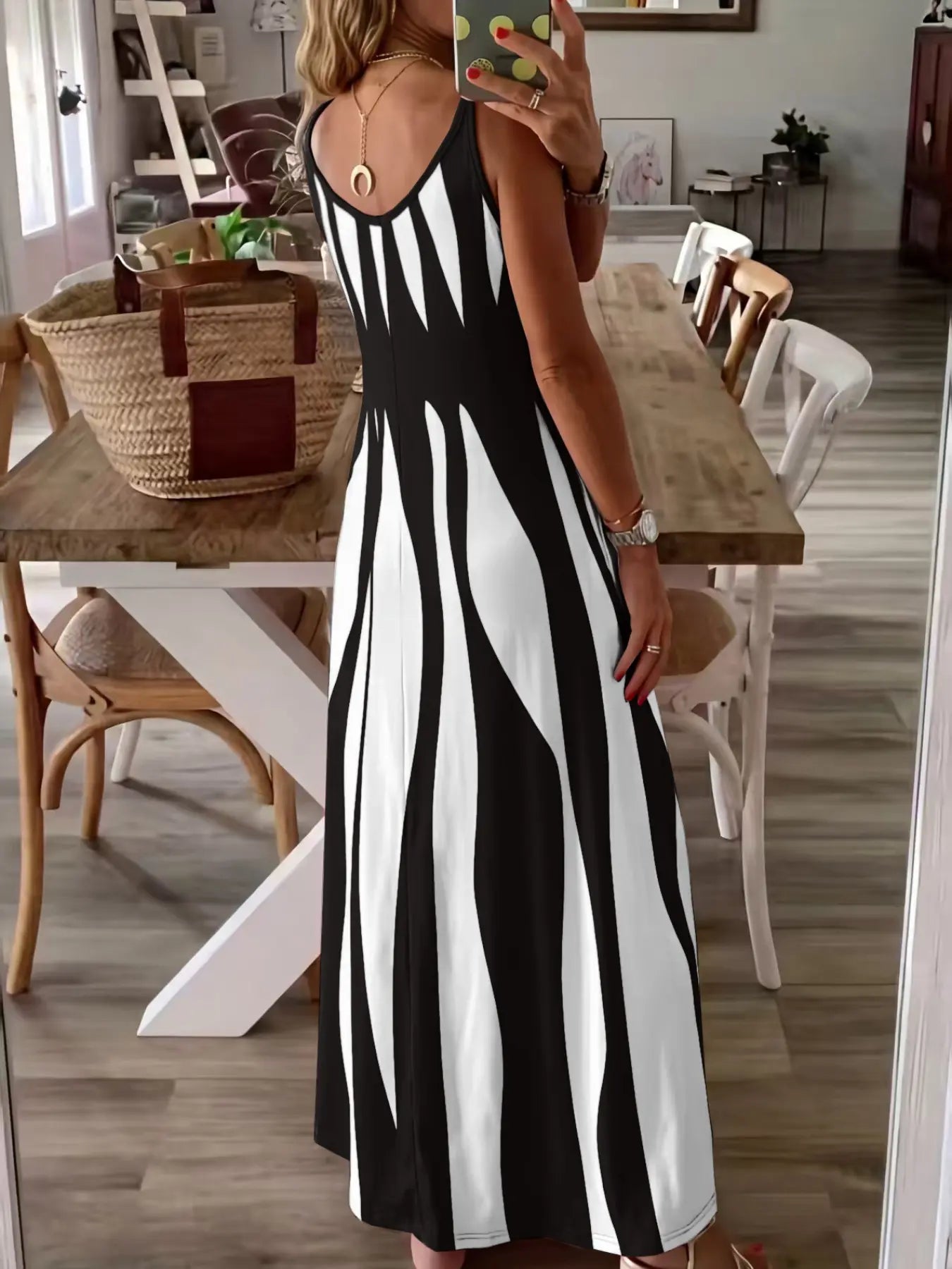 Summer New Arrival Women'S Casual Sleeveless Striped V-Neck Long Dress, Casual Dresses, Casual Chic Dress, Sweet Style Elegance Loose-Fitting Daily Wear, Perfect for Outdoor Activities