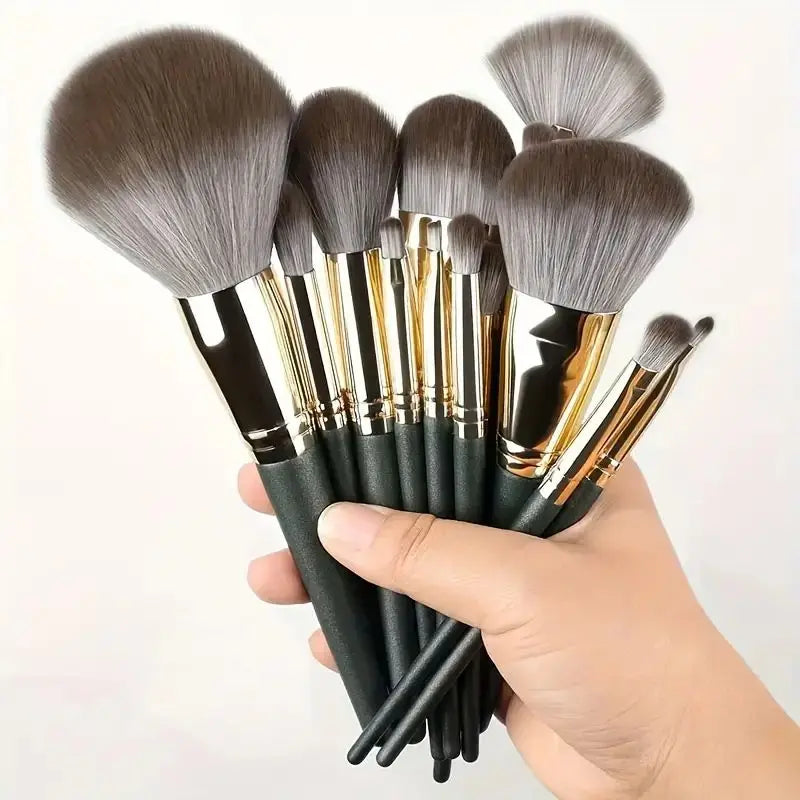Soft Kabuki Makeup Brush Set