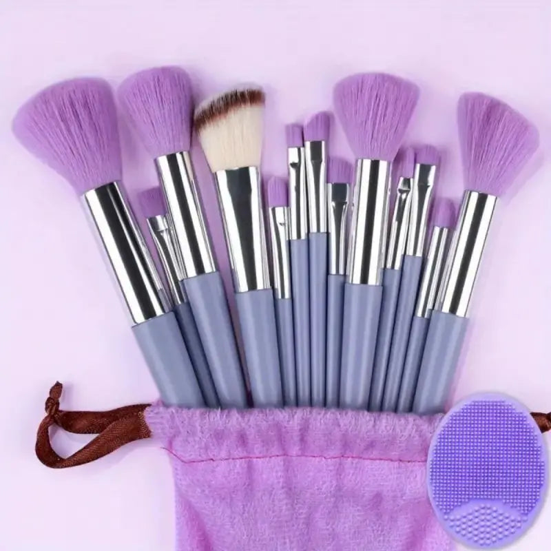 Soft Kabuki Makeup Brush Set